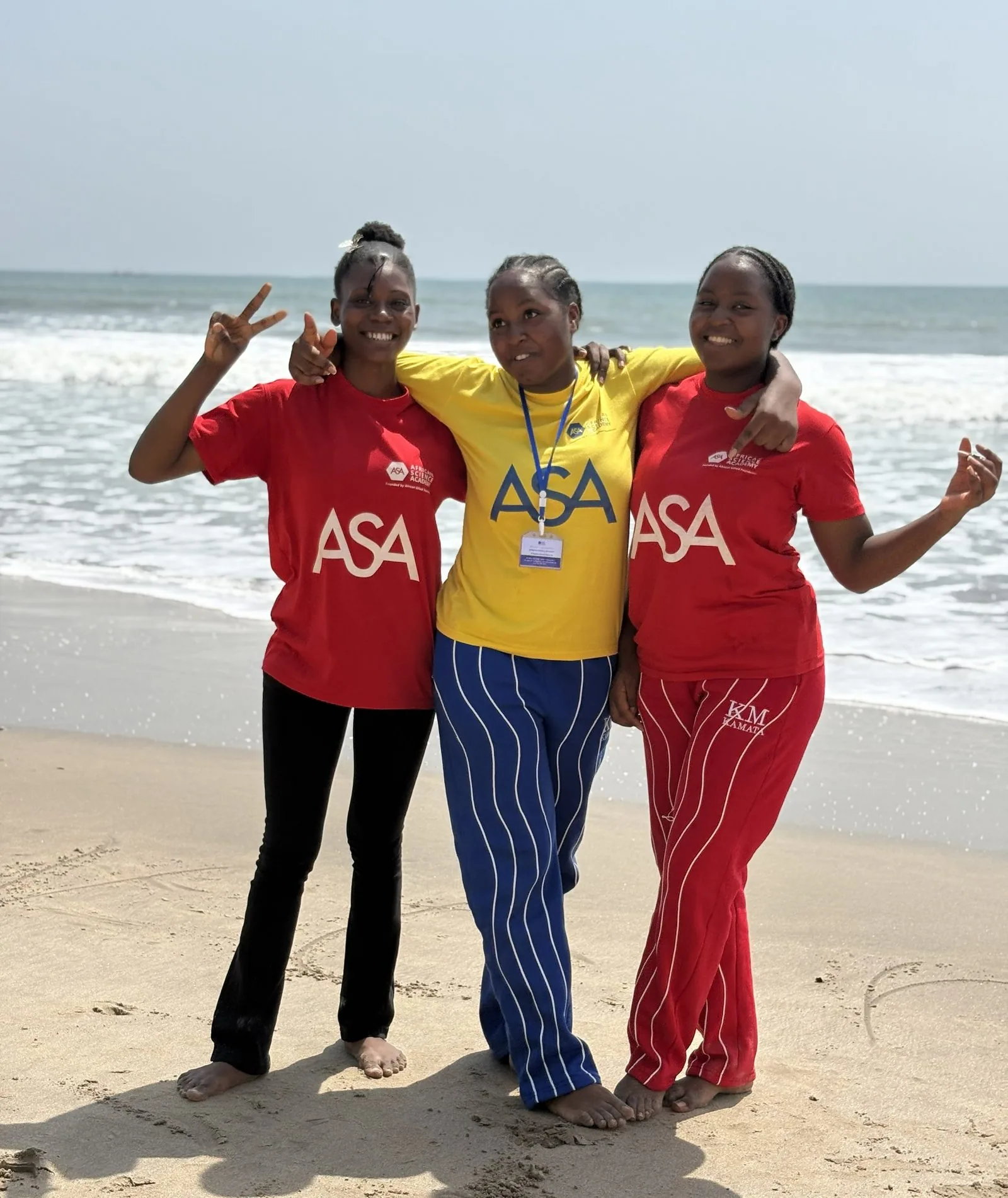 ASA students on a day trip to the beach